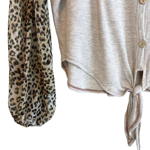 Botanique Waffle Knit Bubble Sleeve Top - Picture 4 of 10